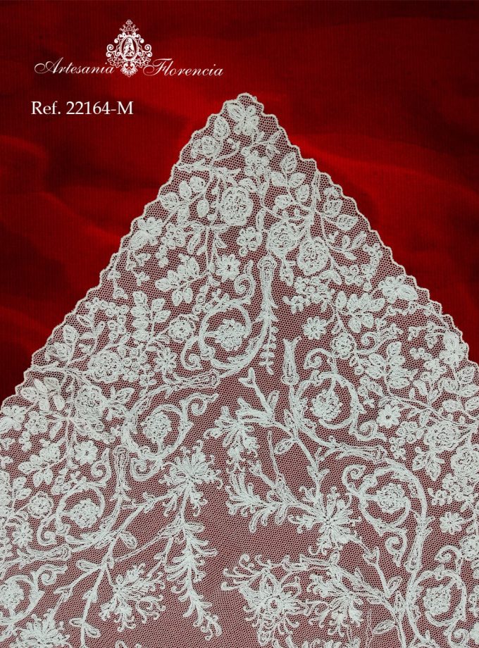 Mantilla de Media Luna
