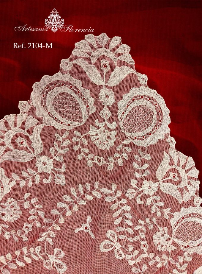 Mantilla de Media Luna