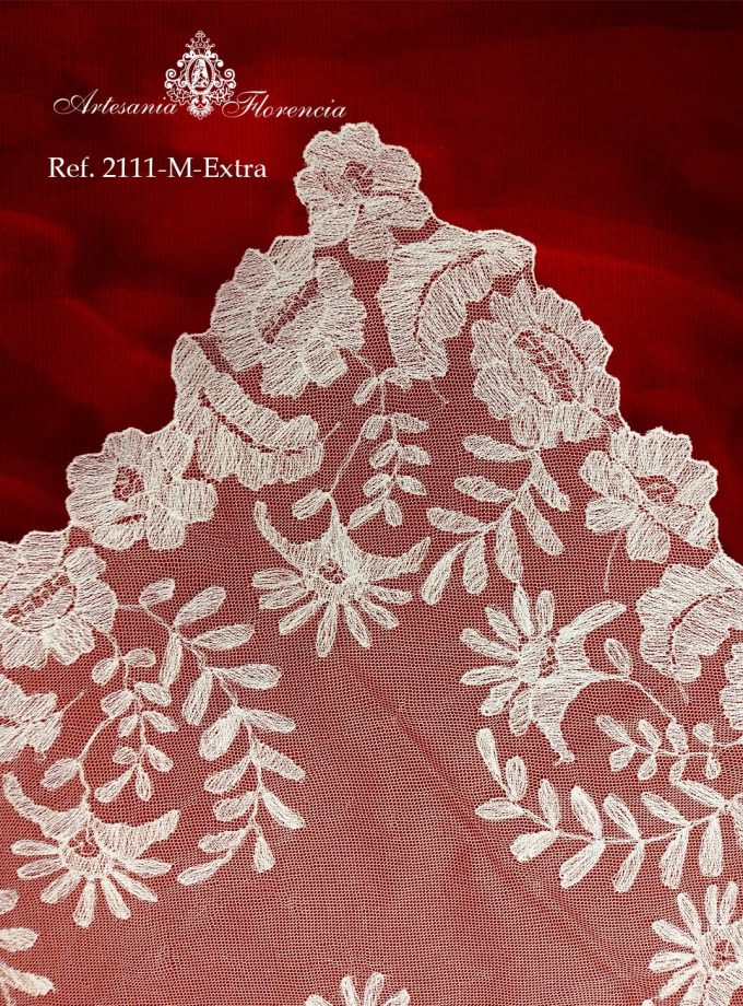 Mantilla de Media Luna