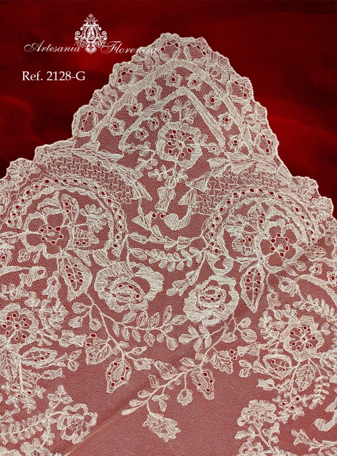 Mantilla de Media Luna