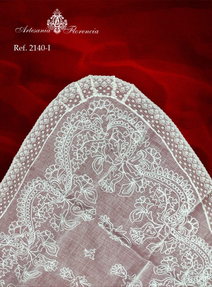 Mantilla de Media Luna