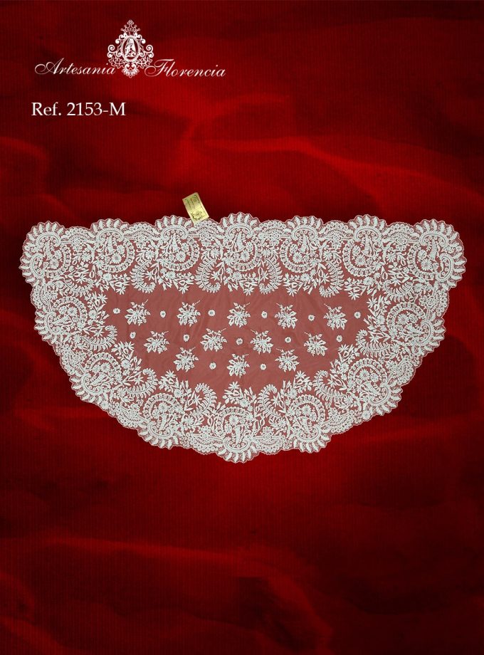 Mantilla de Media Luna