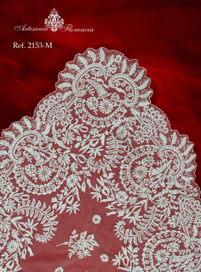 Mantilla de Media Luna