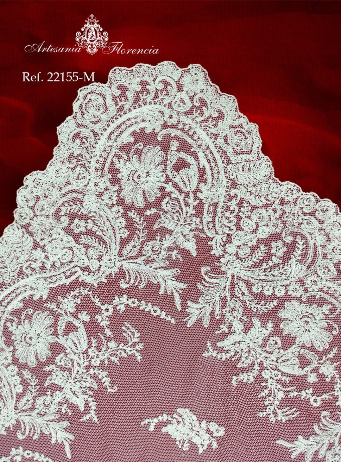 Mantilla de Media Luna