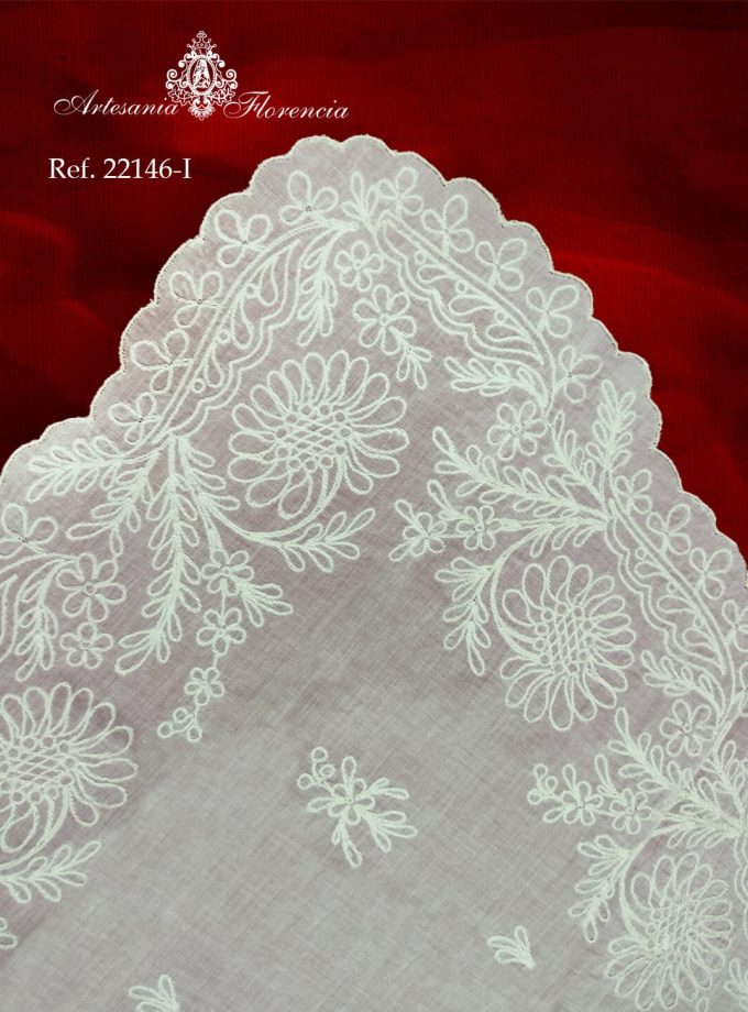 Mantilla de Media Luna